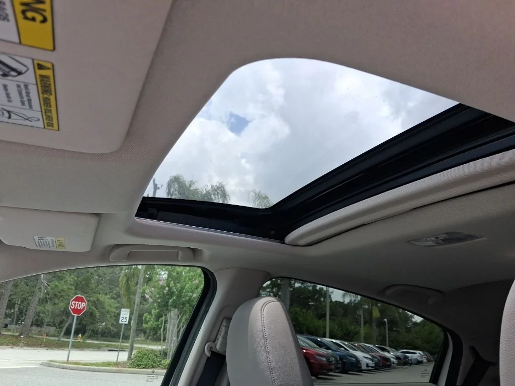Used 2016  Honda EX-L image 16