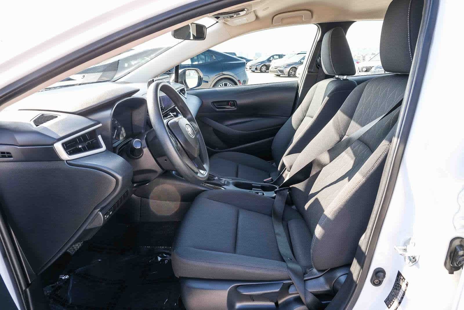 Used 2025 Ice Cap Toyota LE image 20