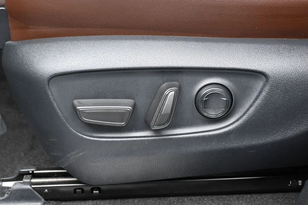 Used 2025 Meteor Toyota Base image 11