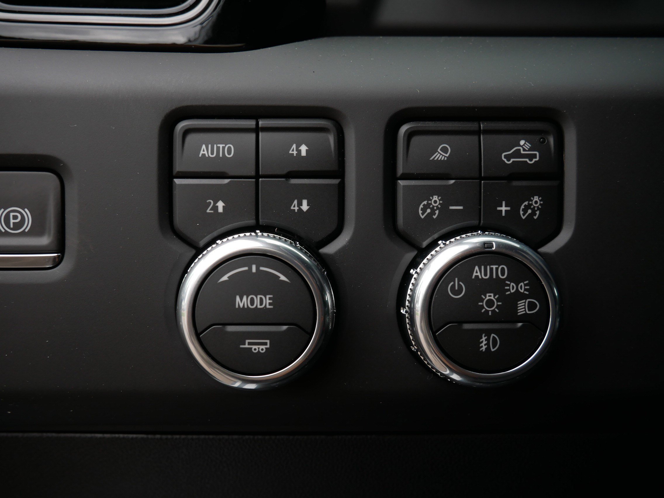 2026 GMC Sierra 3500HD AT4 - Photo 8