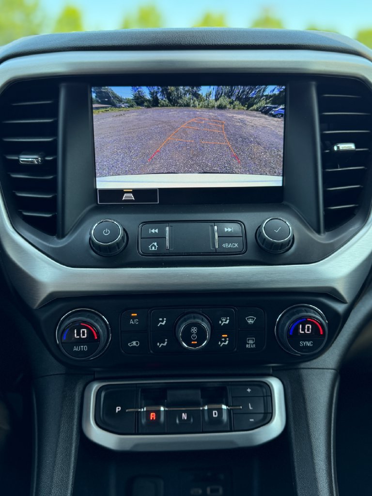 Used 2023 Summit White GMC SLT image 19