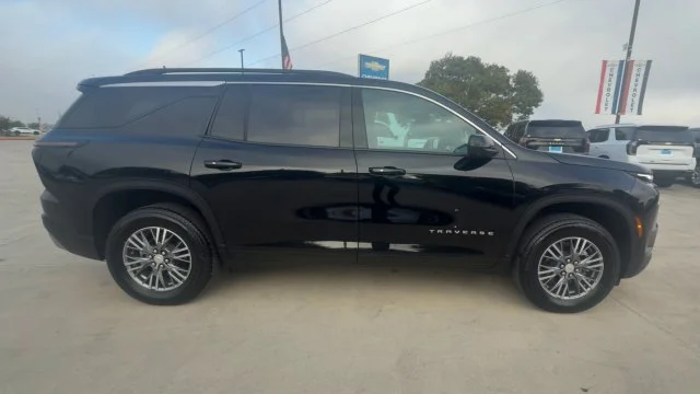 2026 Chevrolet Traverse LT - Photo 9