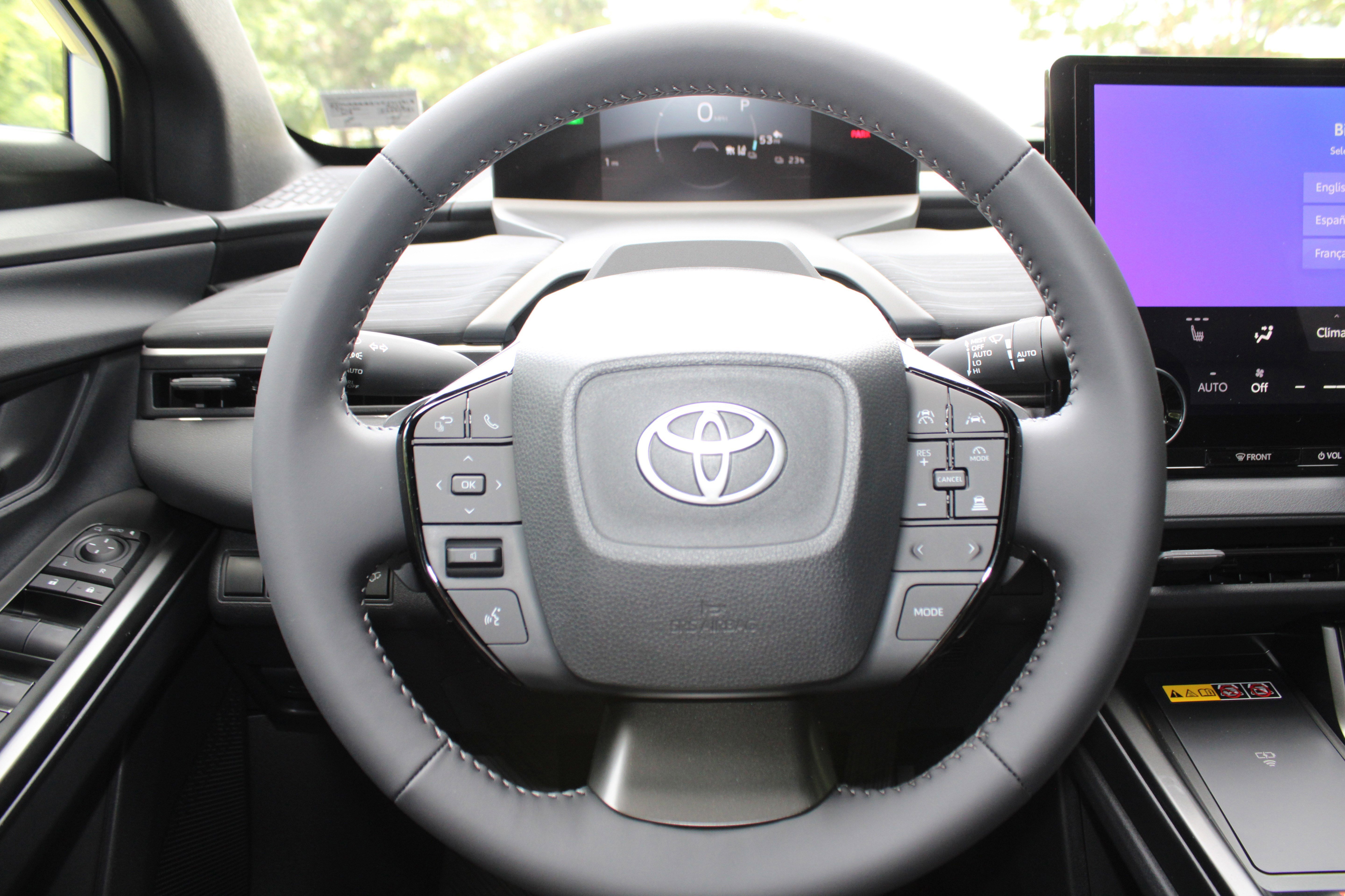 New 2026 Wind Chill Pearl <sup>1</sup> Toyota  SE image 35