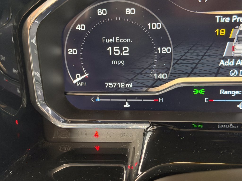 Used 2024 Gray GMC SLE image 16