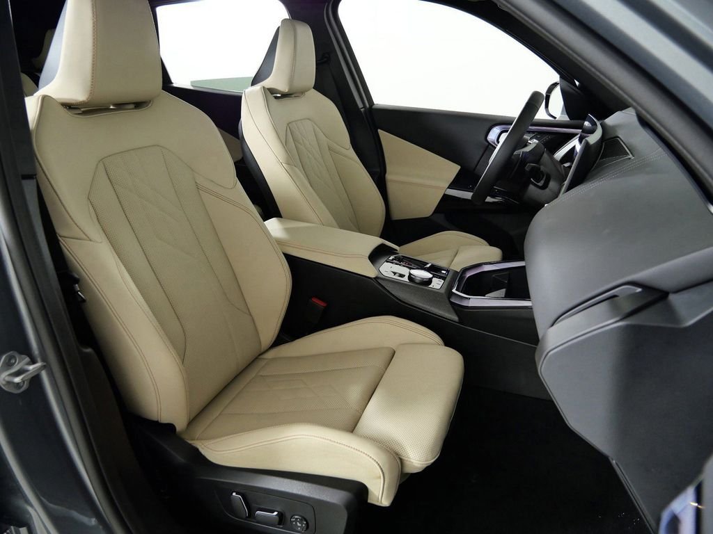Used 2026 Skyscraper Grey Metallic BMW 30 xDrive image 23