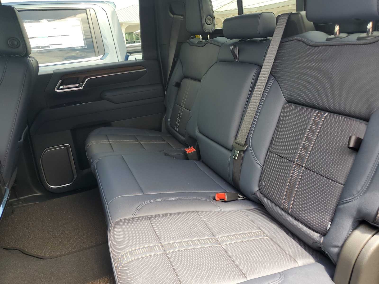2026 Chevrolet Silverado 3500 HD High Country - Photo 20