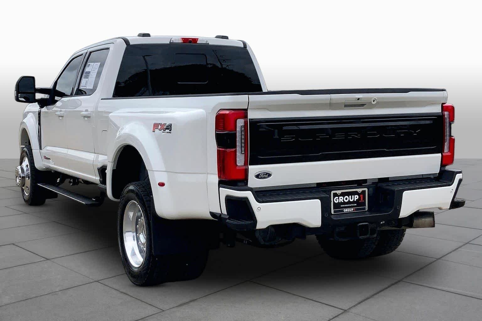 Used 2025 Star White Ford Platinum image 12
