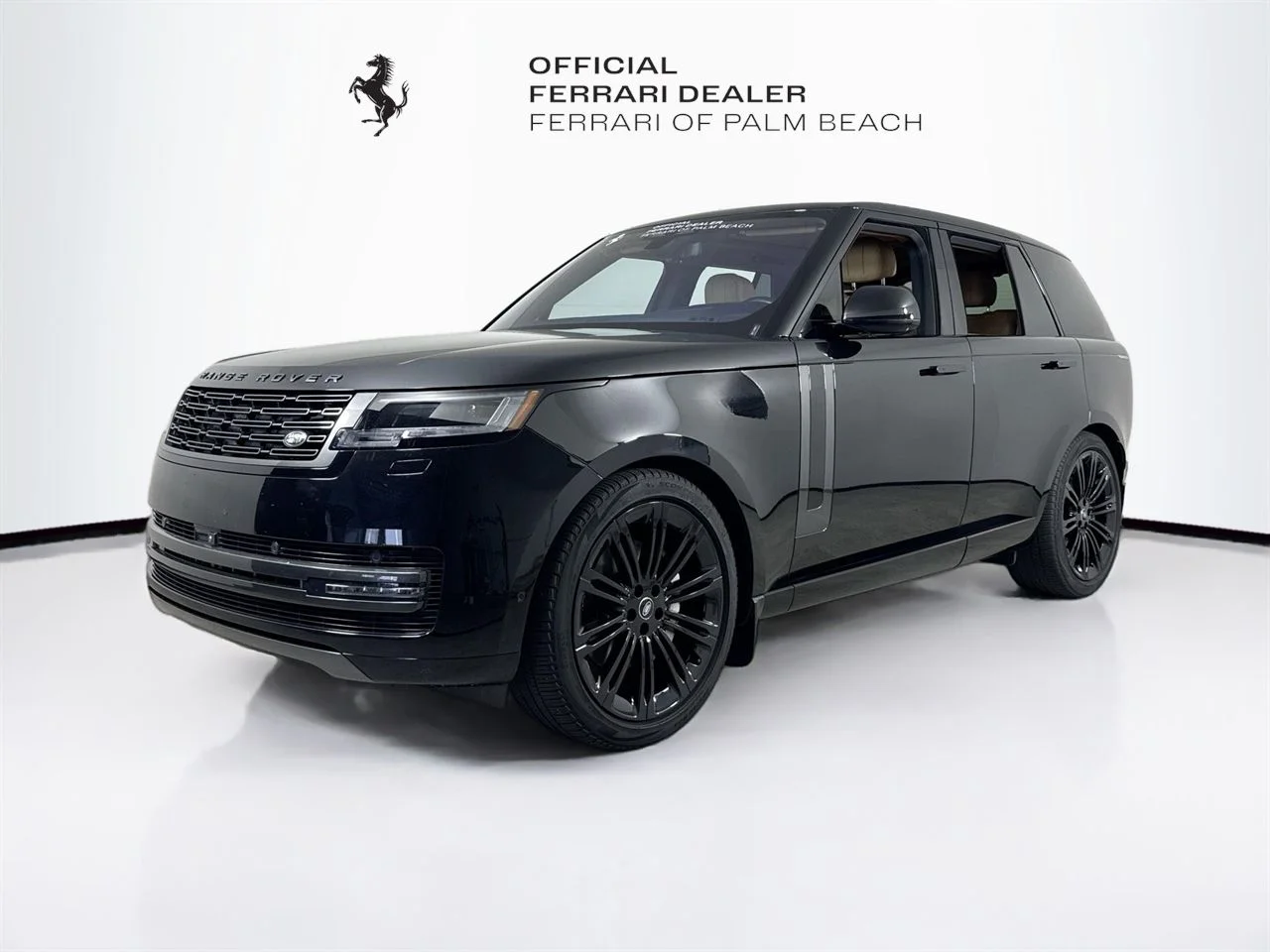 Used 2023 Santorini Black Metallic Land Rover SE image 3