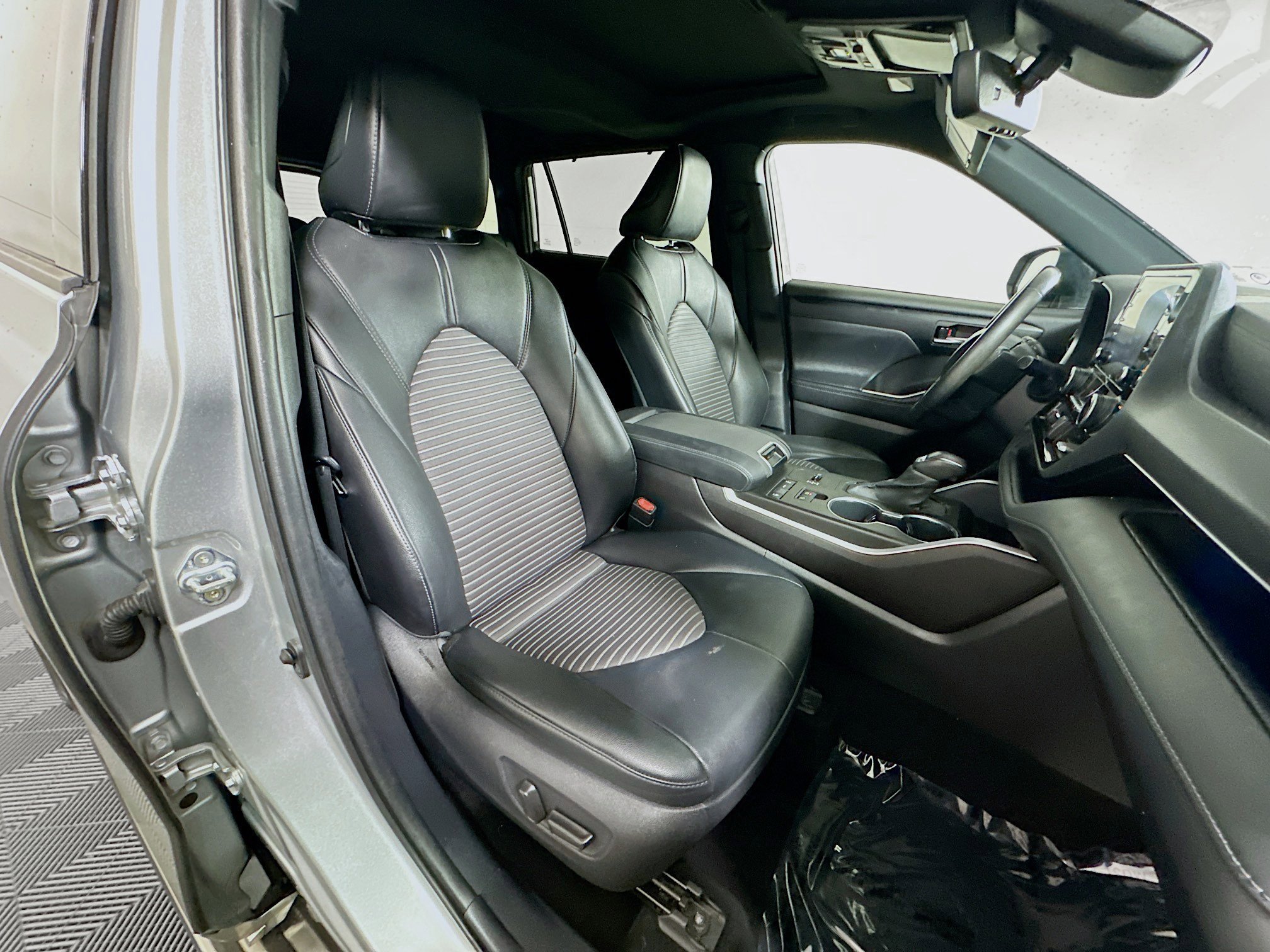 Used 2021 Celestial Silver Metallic Toyota XSE image 28