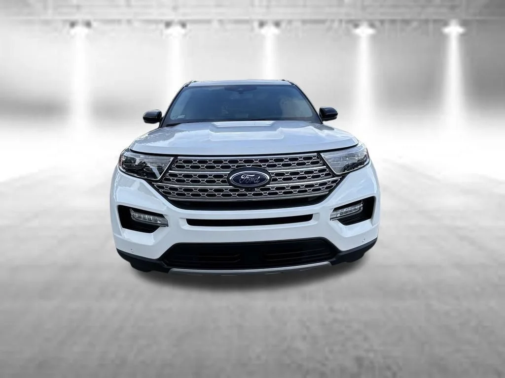 Used 2024 Star White Ford Limited image 10