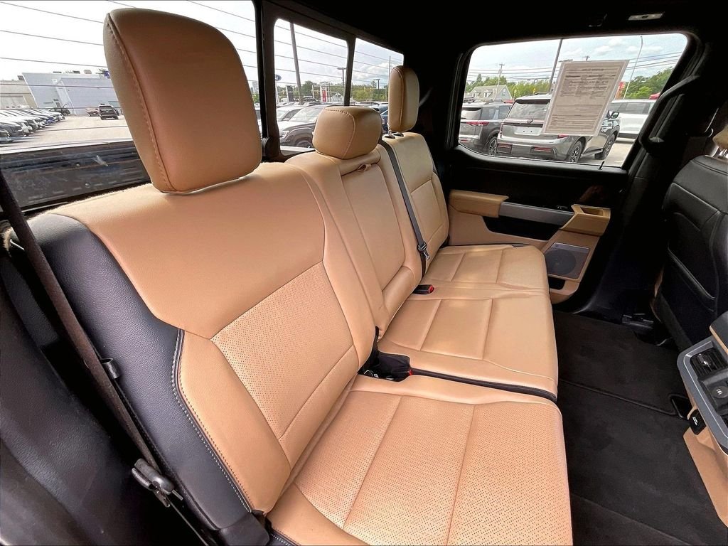Used 2026 Glacier Gray Metallic Tri-Coat Ford Lariat image 15