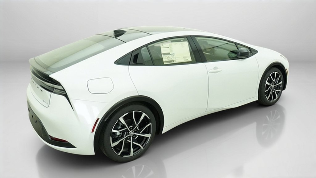 New 2026 Wind Chill Pearl Toyota XSE image 9