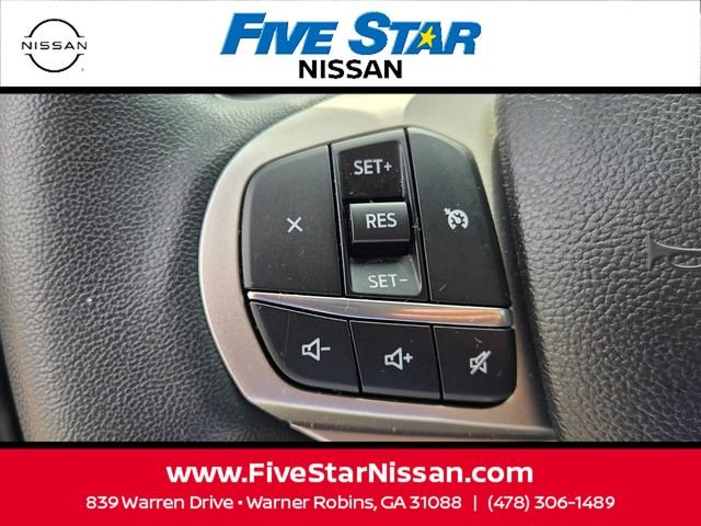 Used 2023 Silver Ford XLT image 24