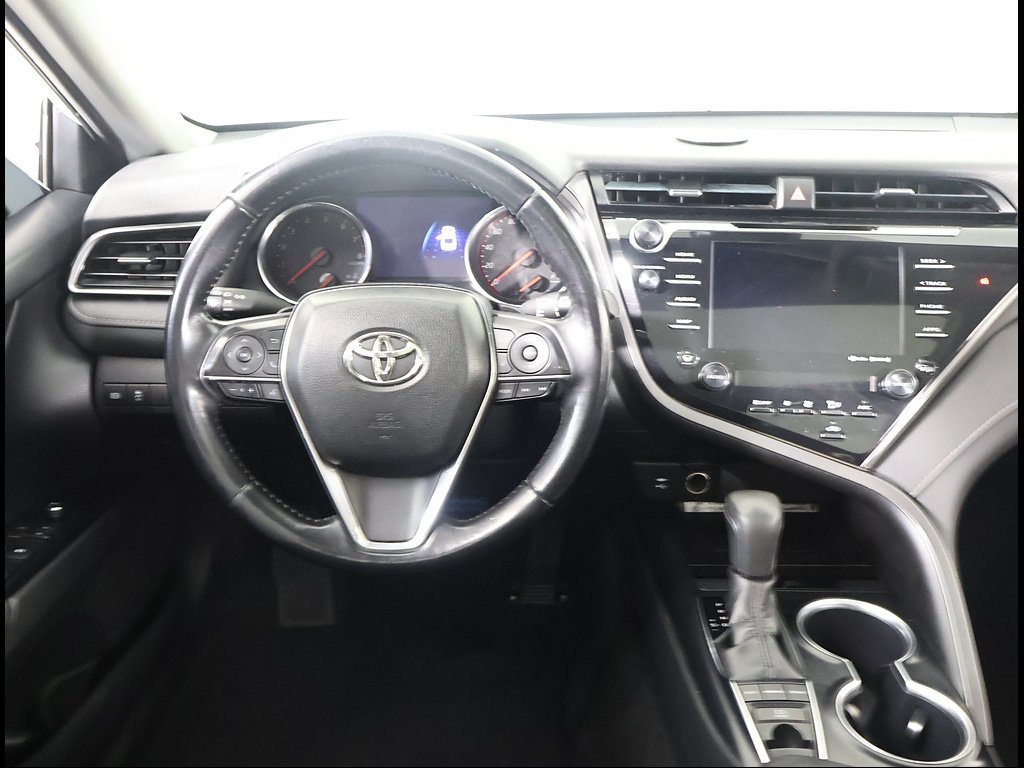 Used 2019 WHITE Toyota XSE image 8