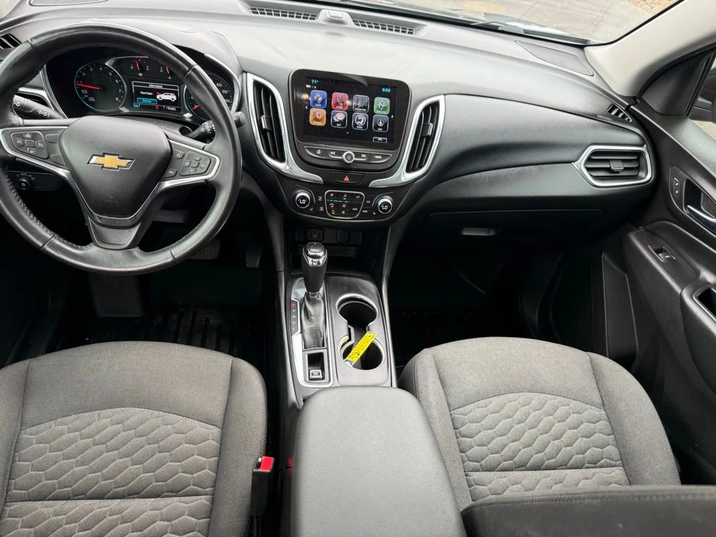 Used 2018 Gray Chevrolet LT image 33