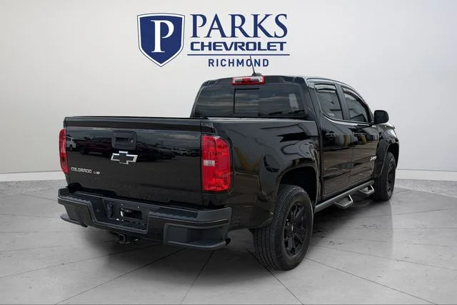 Used 2018 Black Chevrolet Z71 image 7