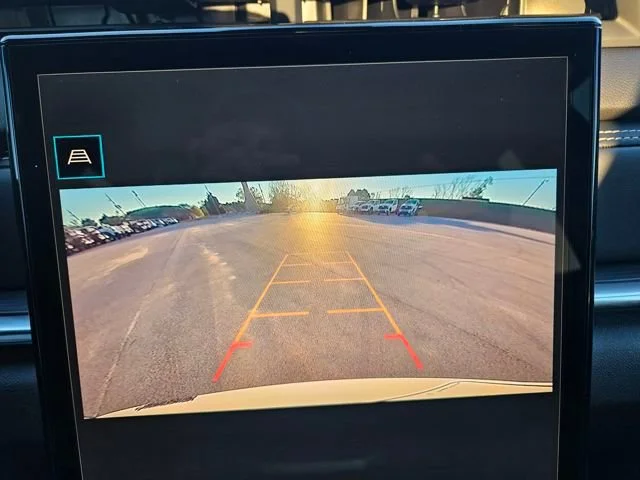 New 2026 Summit White GMC Elevation image 20