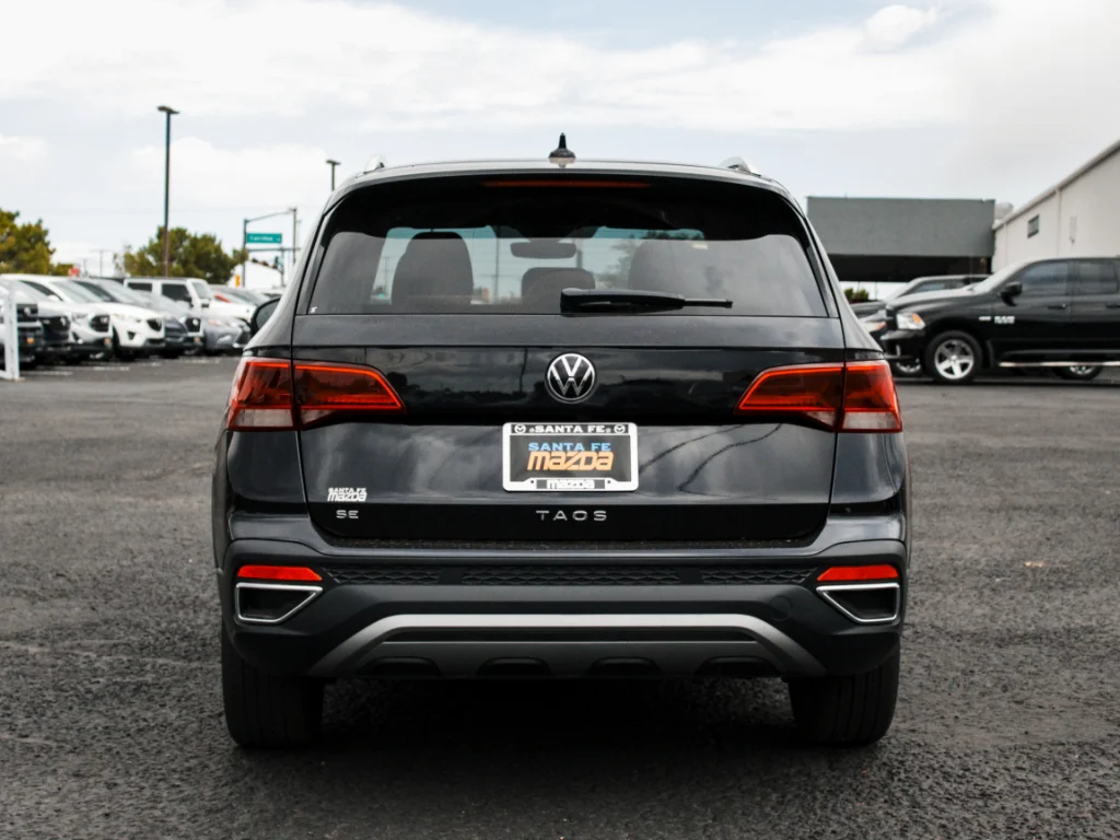 Used 2024 Deep Black Pearl Volkswagen SE image 6