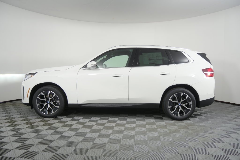 New 2026 Alpine White BMW 30 xDrive image 7