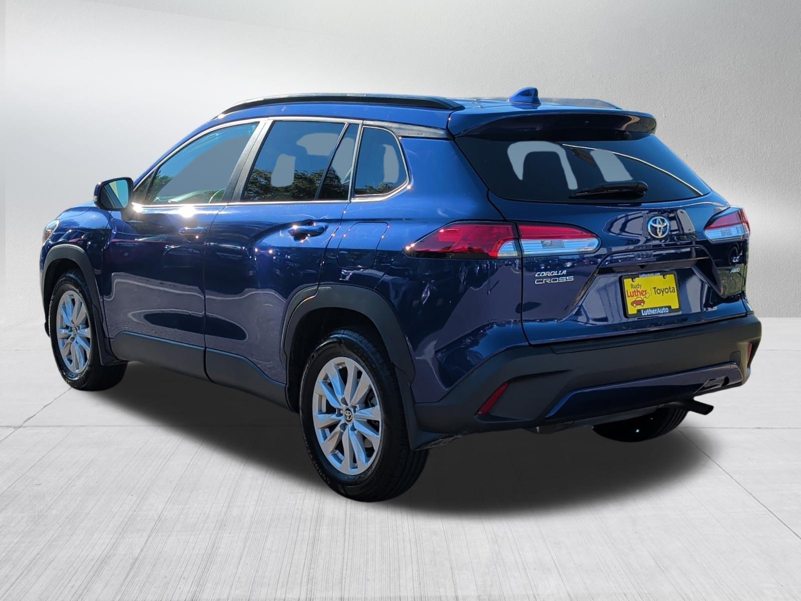 Certified Used 2023 Blue Crush Metallic Toyota LE image 5