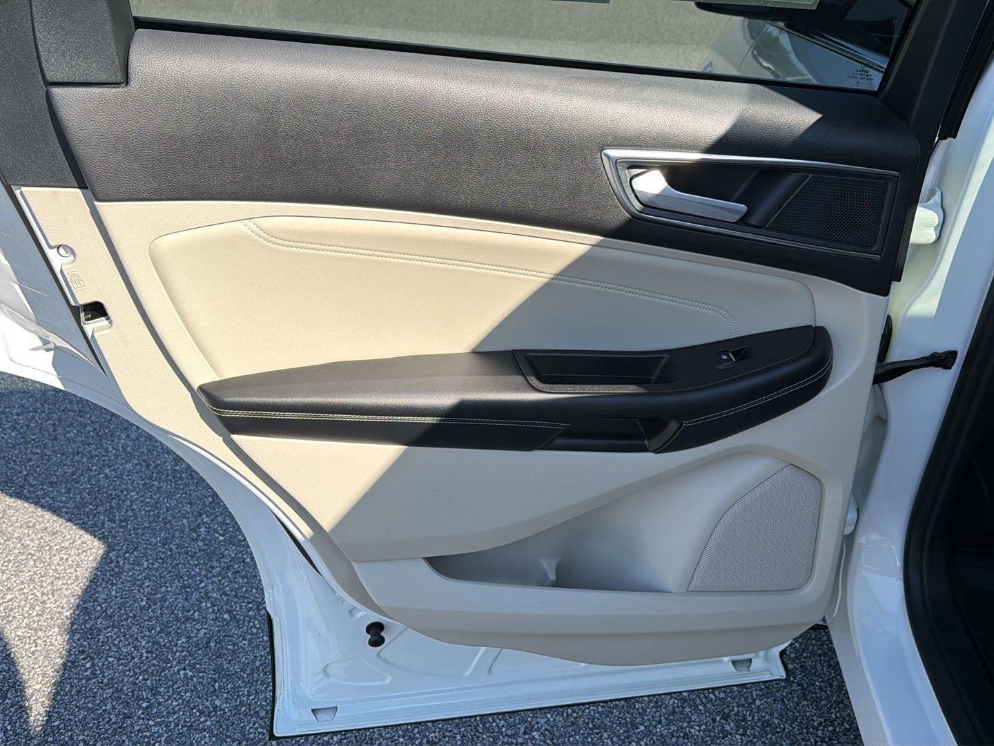 Used 2024 Star White Metallic Tri-Coat Ford Titanium image 18