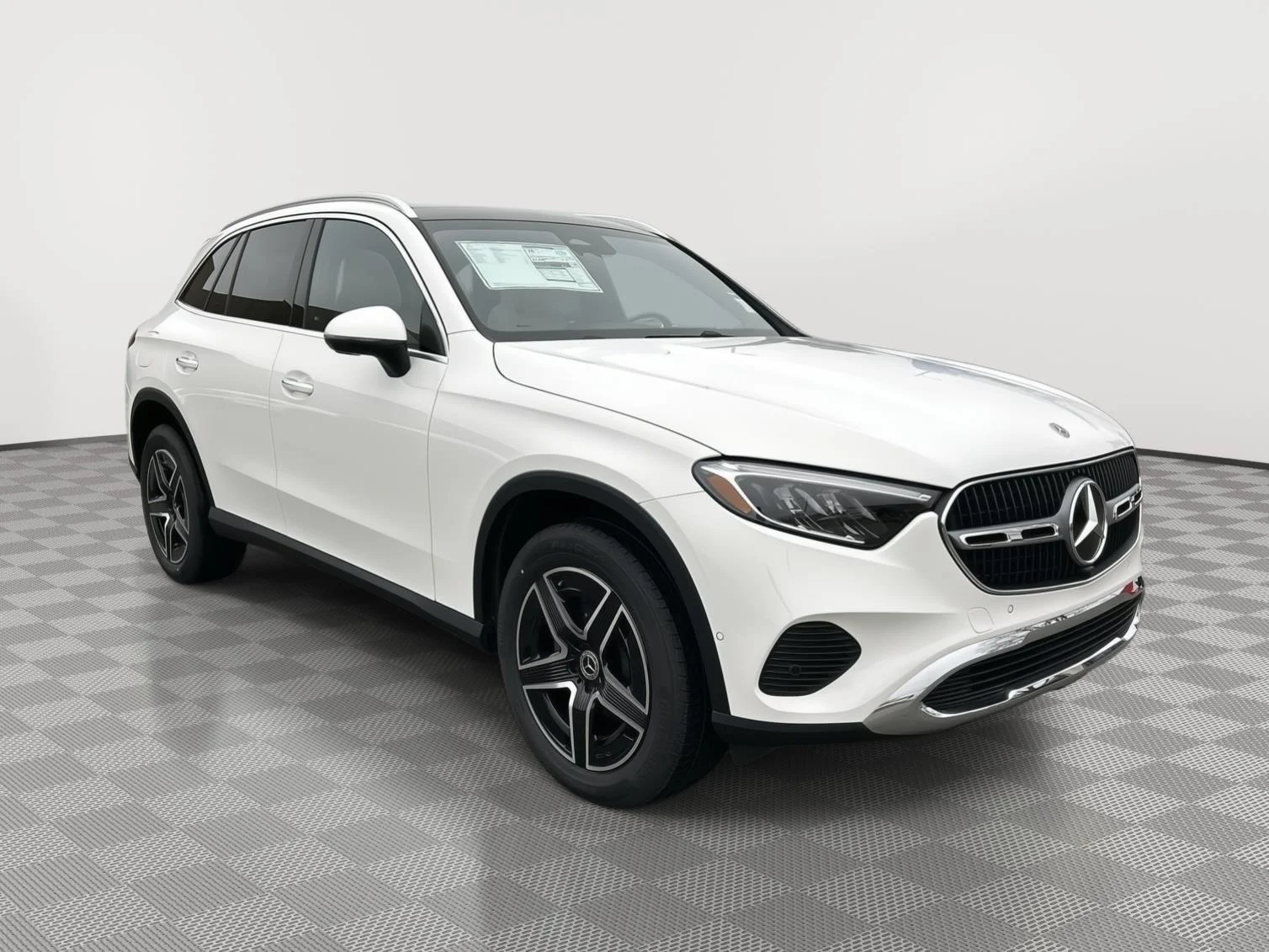 New 2026 Polar White Mercedes-Benz GLC 300 image 1