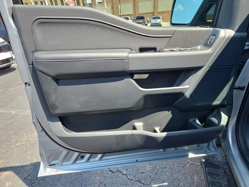 New 2026 Iconic Silver Metallic Ford XLT image 24