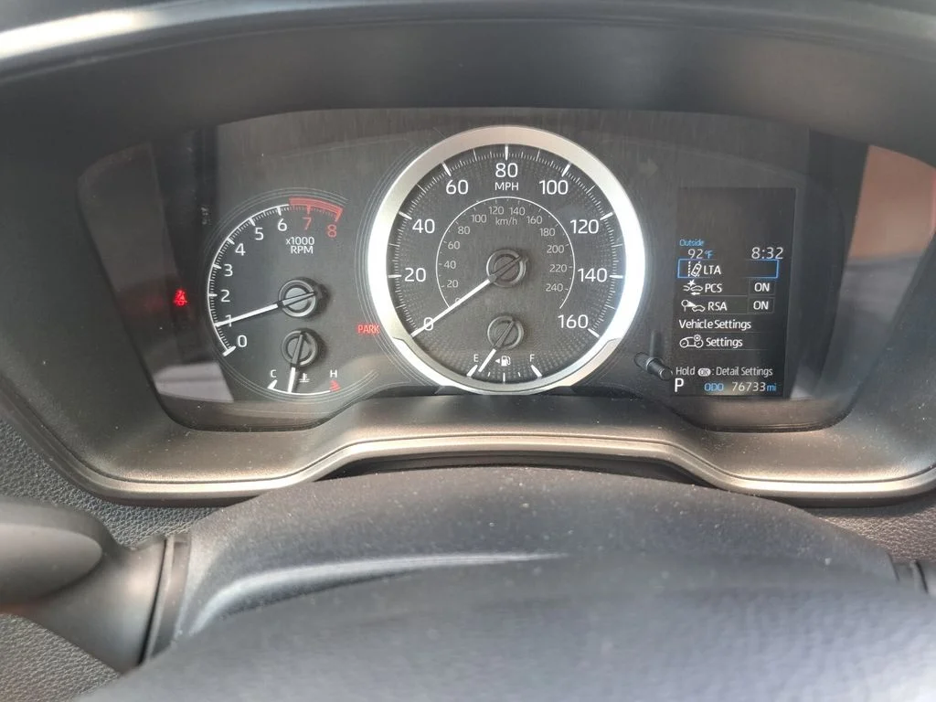 Used 2022 Red Toyota LE image 12