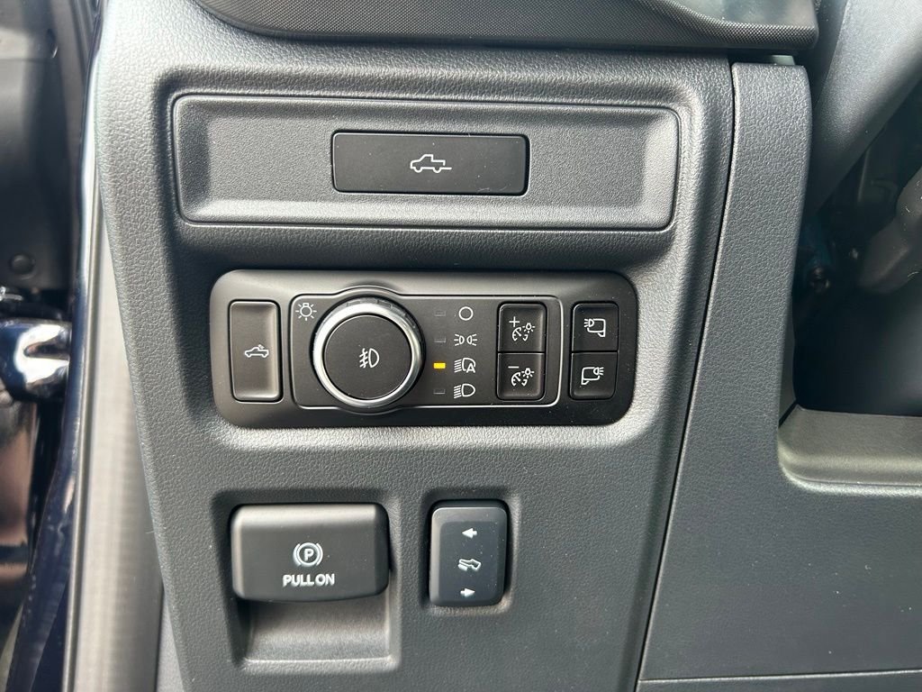 New 2026 Antimatter Blue Metallic Ford Tremor® image 16