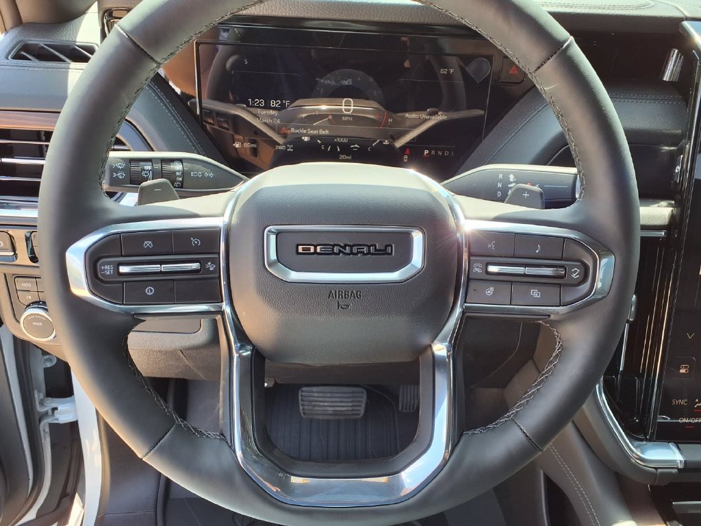 2026 GMC Yukon XL Denali - Photo 17