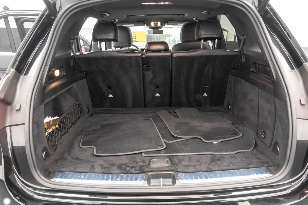 Used 2022 Black Mercedes-Benz GLE 350 image 27