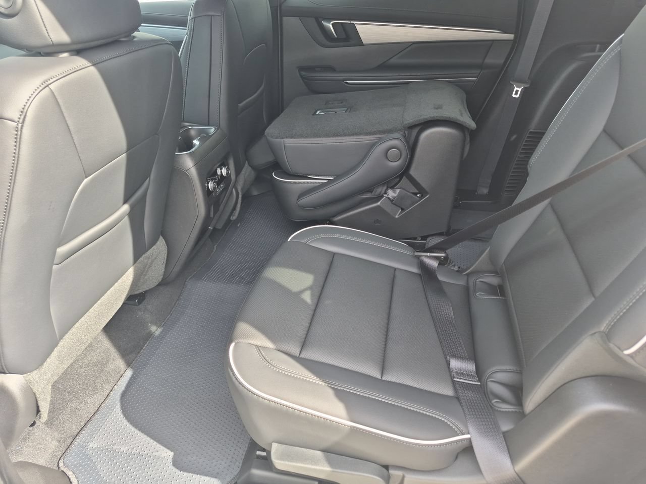 2027 Buick Enclave Preferred - Photo 23