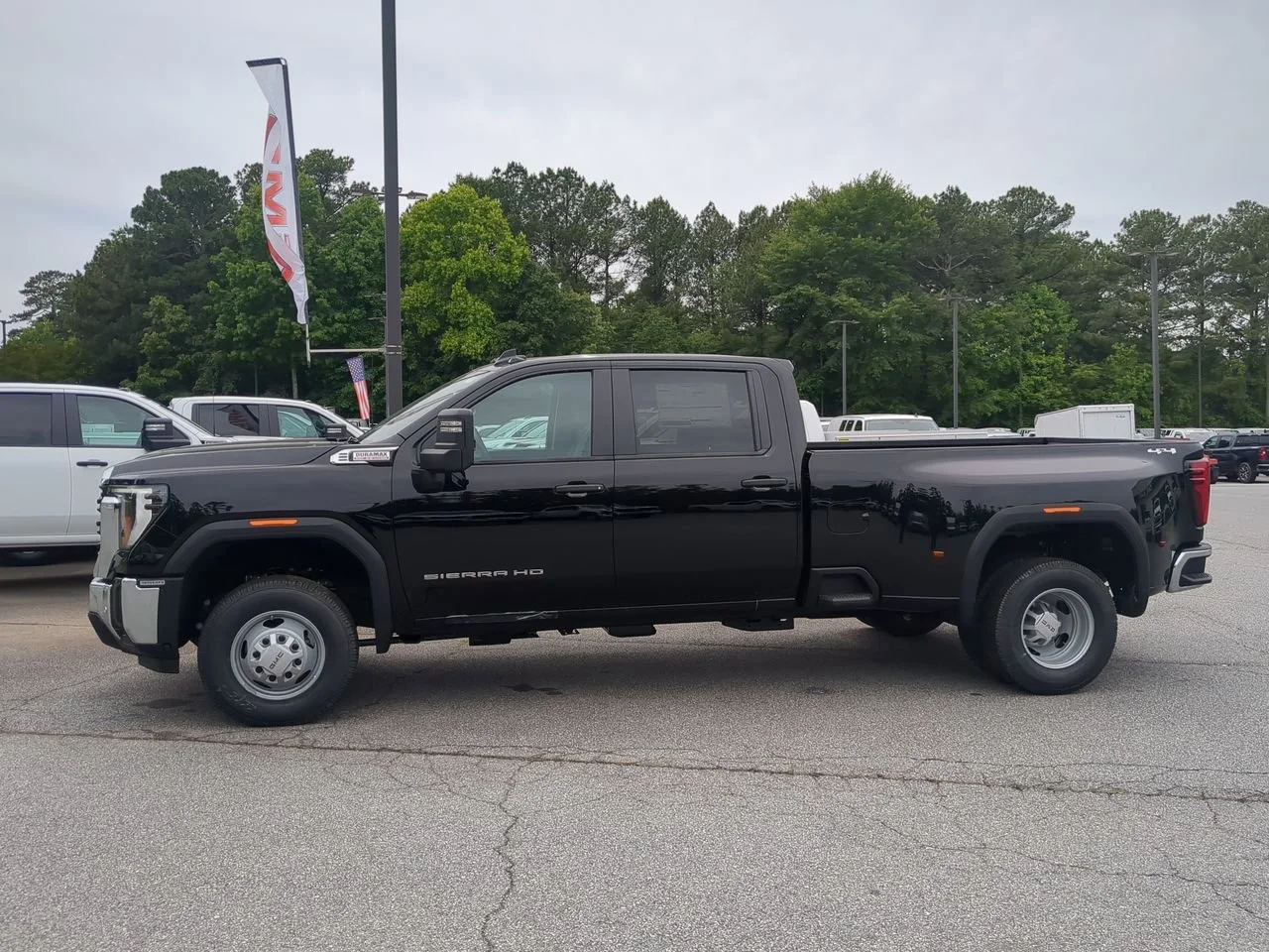 New 2026 Onyx Black GMC Pro DRW image 5