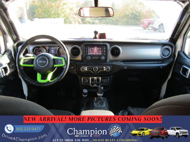 Used 2020 White Jeep Unlimited Sport S image 9