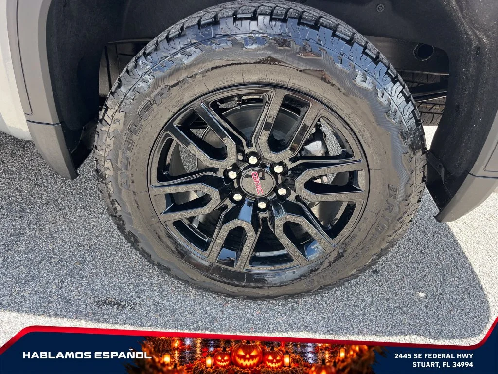 New 2026 Sterling Metallic GMC Elevation image 9