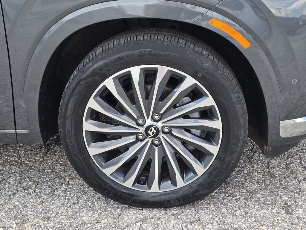 Used 2025 Gray Hyundai Calligraphy image 3