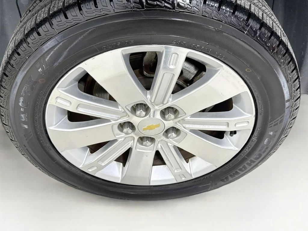 Used 2011 Black Chevrolet LT image 33