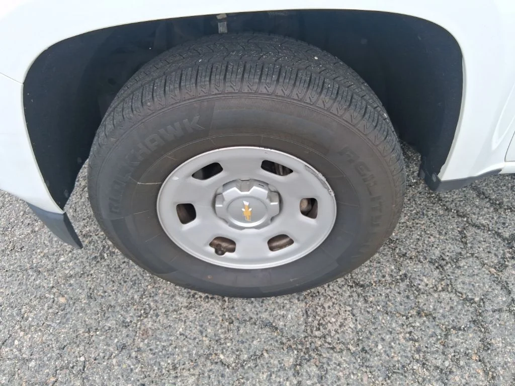 Used 2016 White Chevrolet Work Truck image 9