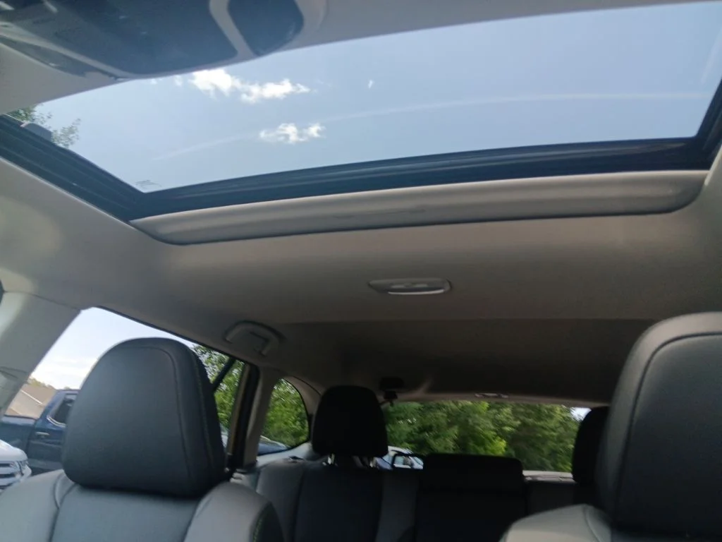 Used 2024 Autumn Green Metallic Subaru Onyx Edition image 29