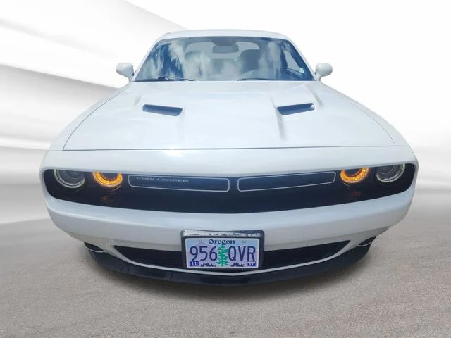 Certified Used 2020 White Knuckle Clearcoat Dodge SXT image 16