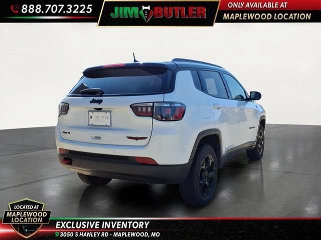 Used 2023  Jeep Trailhawk image 4