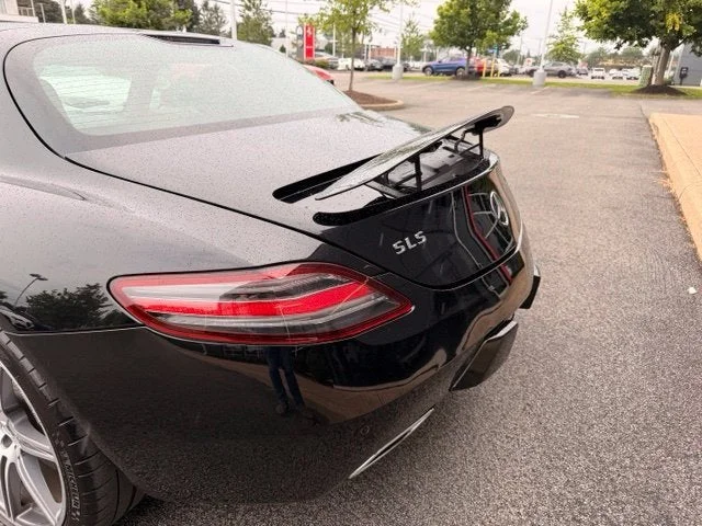 Used 2011 Black Mercedes-Benz Base image 32