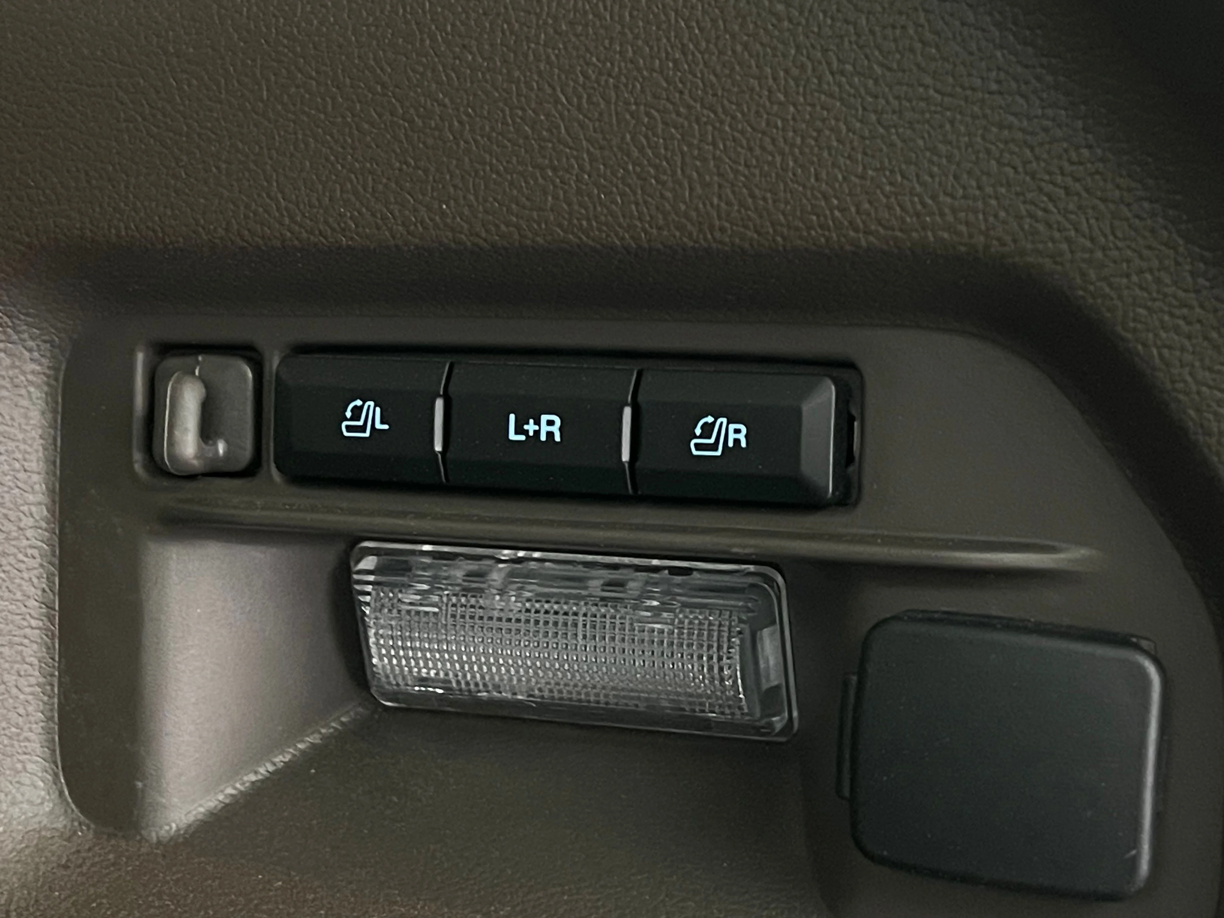 Used 2024 Blue Metallic Ford Platinum image 13