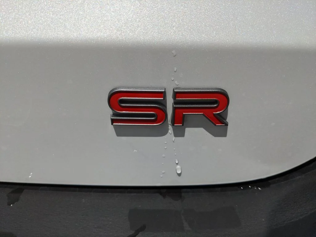 Used 2025 White Nissan SR image 13