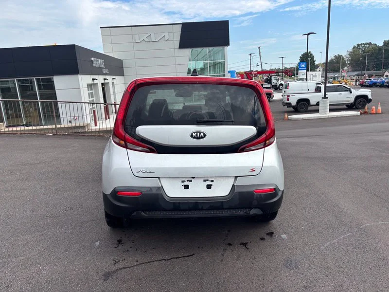 Used 2020 Silver Kia S image 7