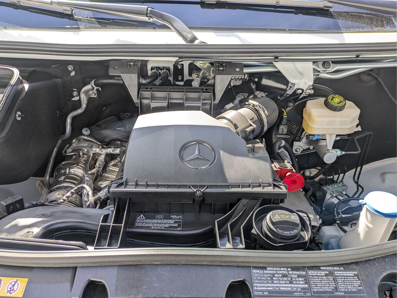 New 2026  Mercedes-Benz Cargo 144 WB image 9