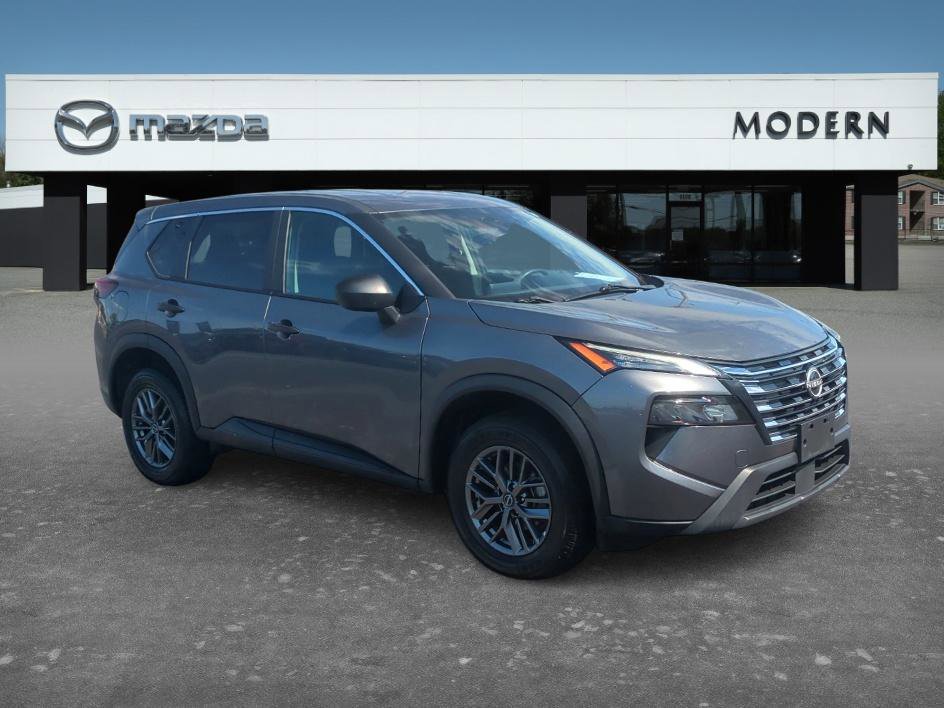 Used 2024 Gun Metallic Nissan S image 7