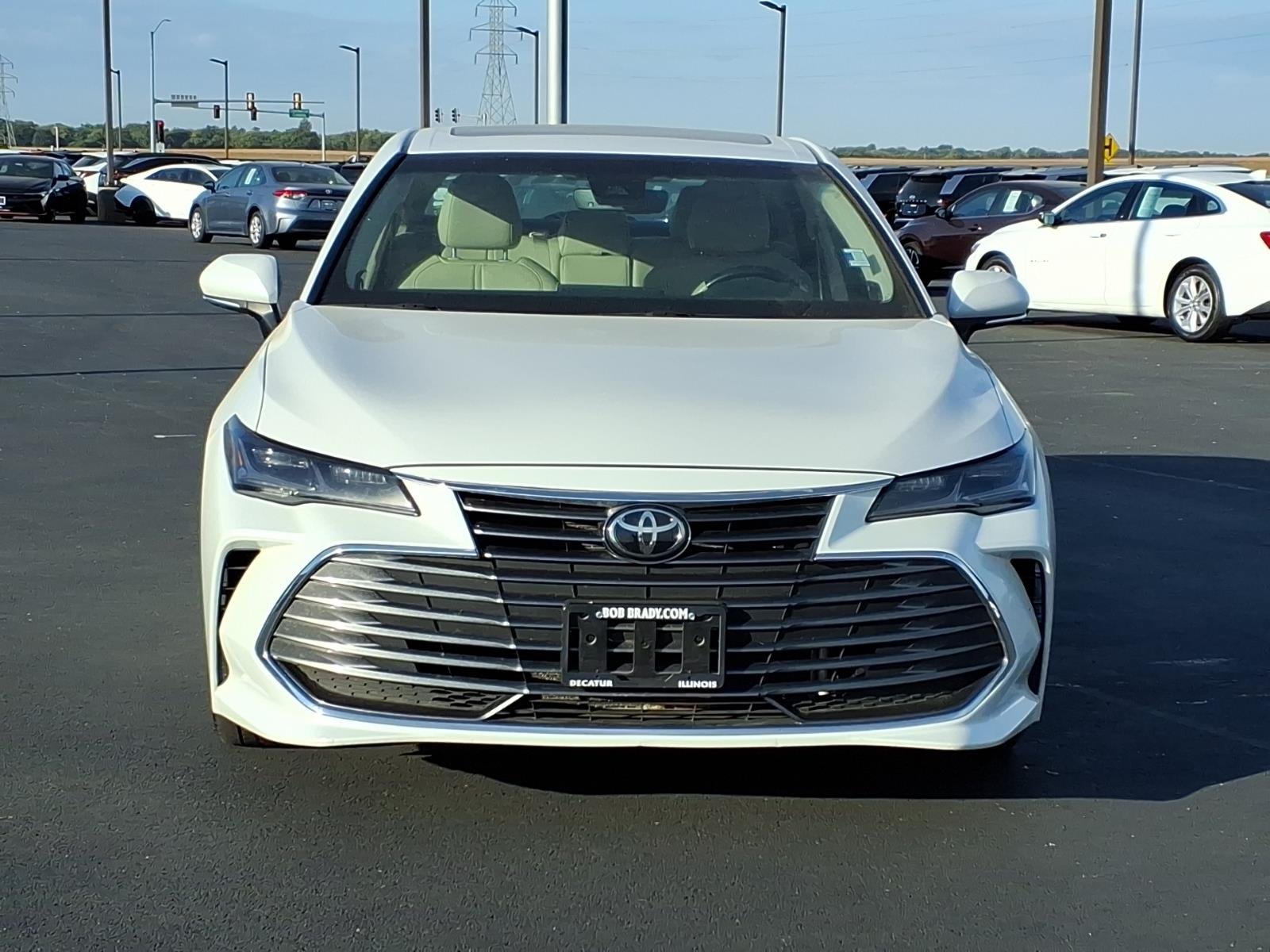2019 Toyota Avalon Limited - Photo 16