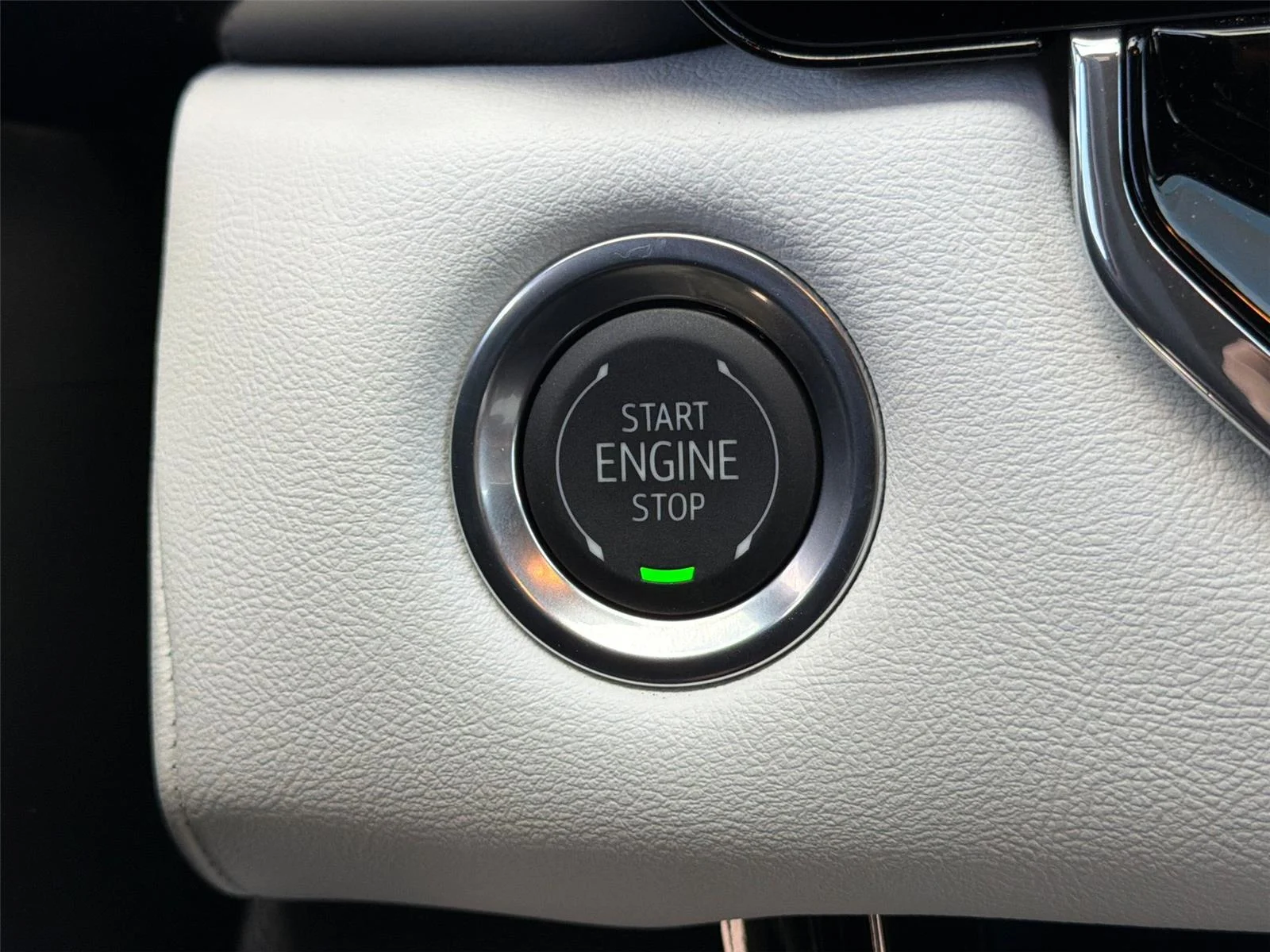 2026 GMC Canyon AT4X - Photo 24