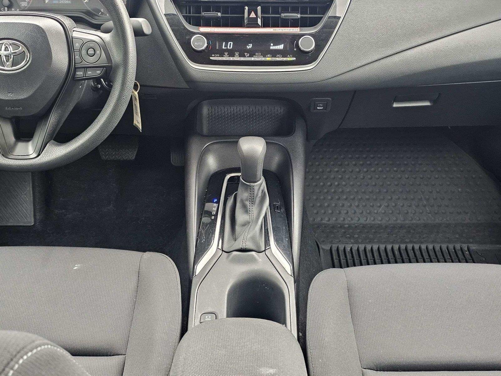 Used 2025 Underground Toyota LE image 20
